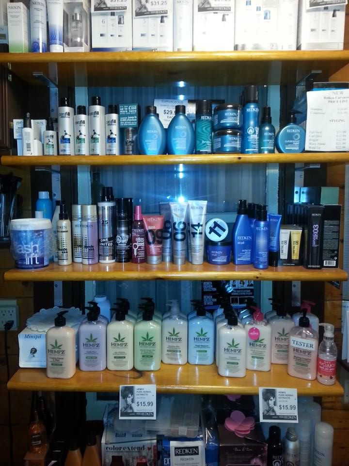 Debis Place Hair Salon | 49 Albert St, Sussex, NB E4E 1K3, Canada | Phone: (506) 434-4055