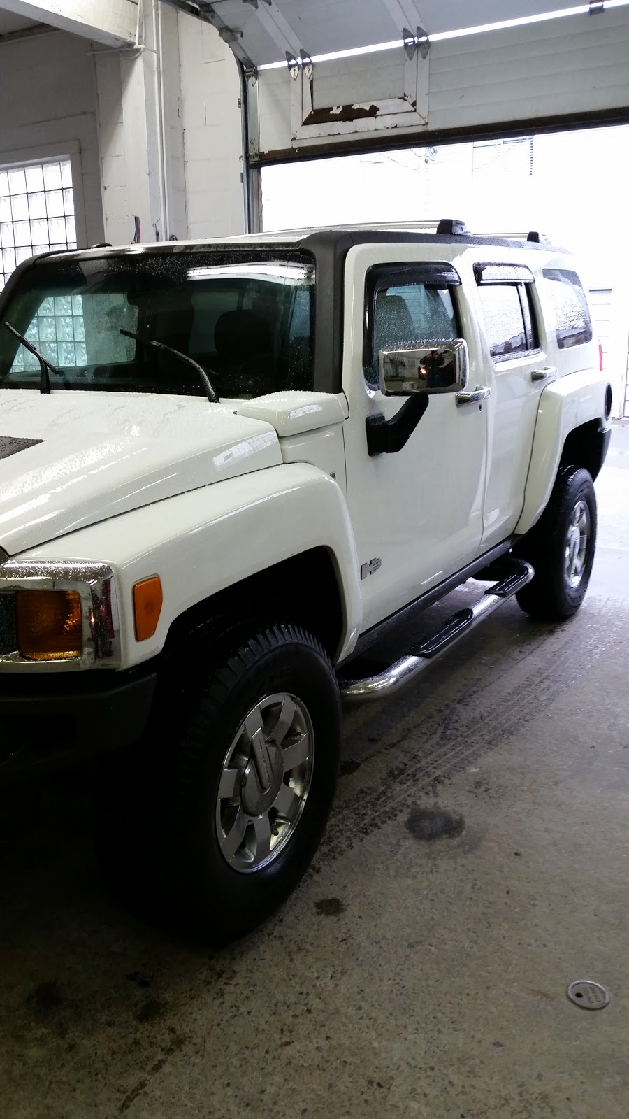 Stavros Auto Body Ltd. | 3814 Main St, Vancouver, BC V5V 3N9, Canada | Phone: (604) 876-2424