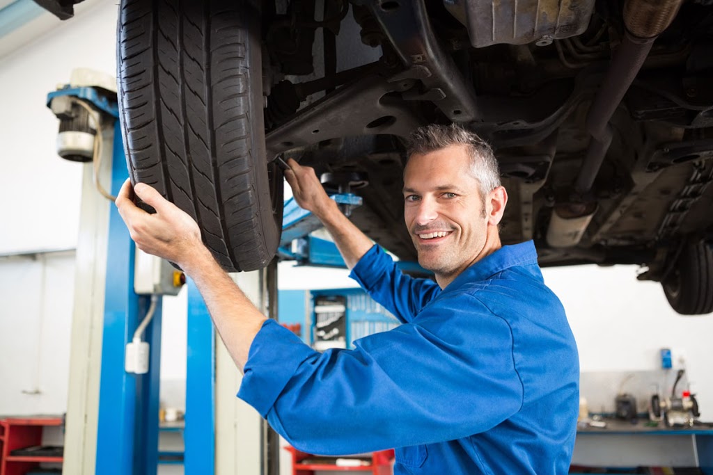 Dundee Tire Inc. | 867 Dundas St, Woodstock, ON N4S 1G8, Canada | Phone: (519) 290-0578