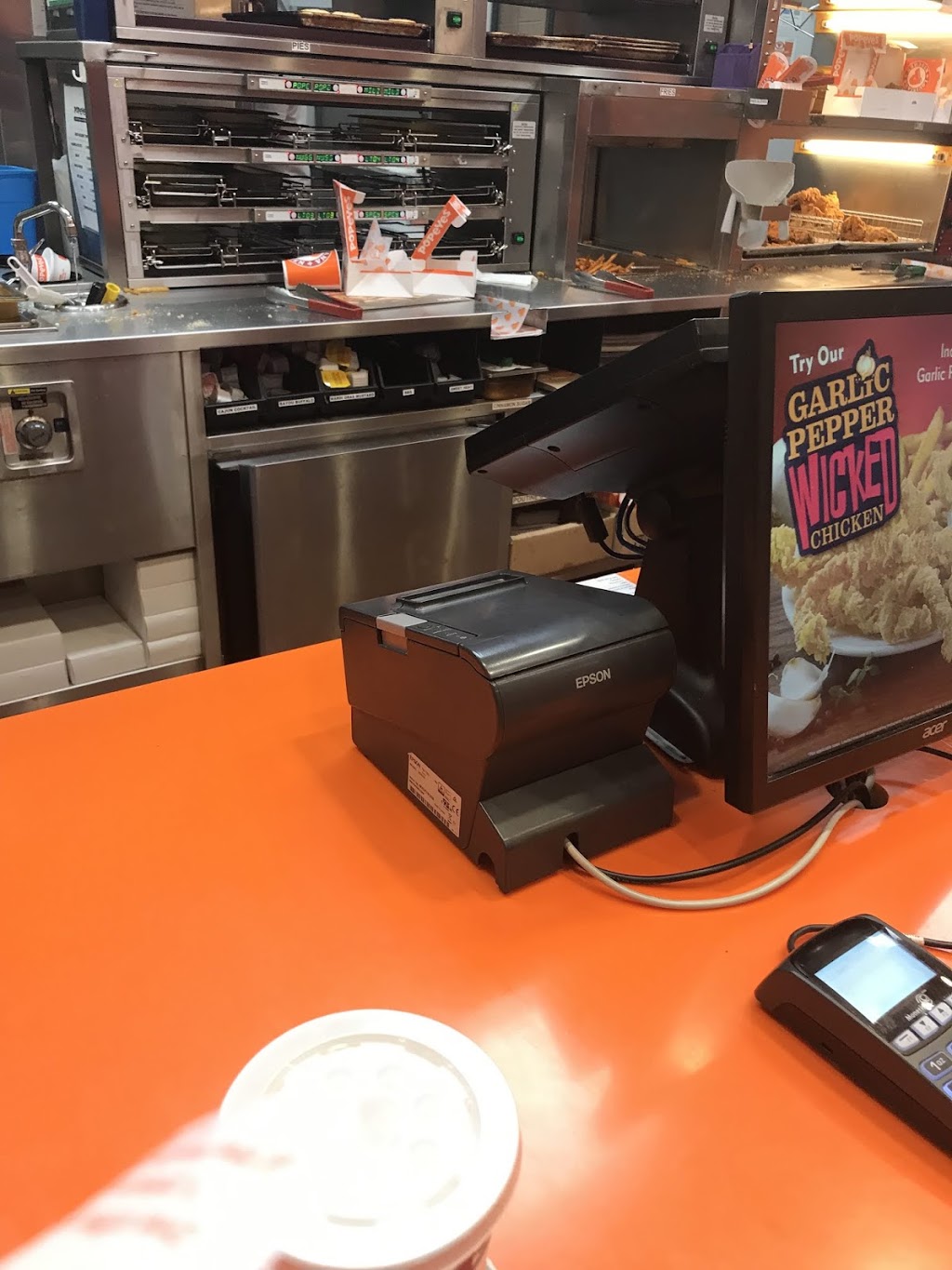 Popeyes Louisiana Kitchen | 2150 Burnhamthorpe Rd W, Mississauga, ON L5L 3A2, Canada | Phone: (905) 820-8500