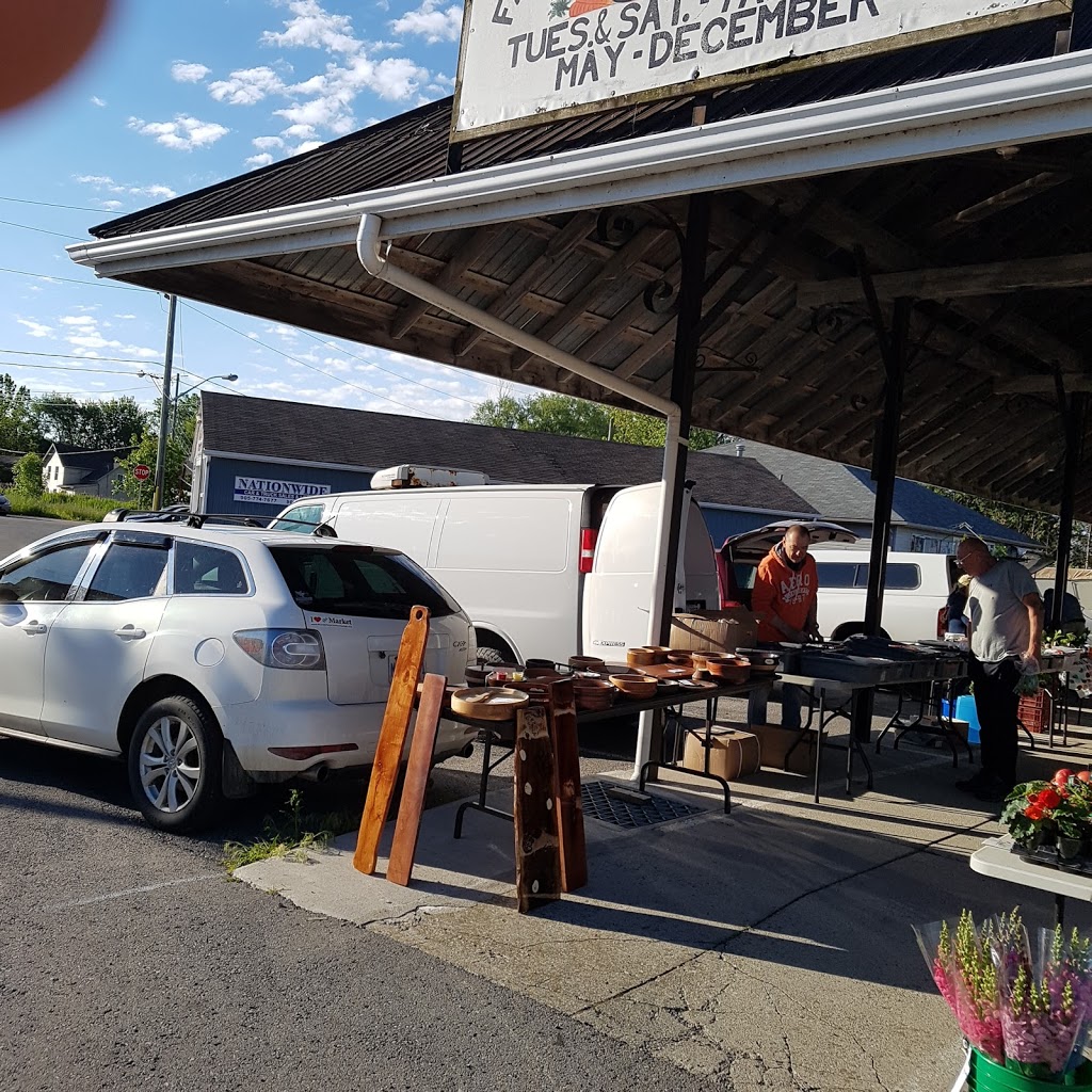 Dunnville Farmers Market | 218 Main St E, Dunnville, ON N1A 3G7, Canada | Phone: (905) 975-9538