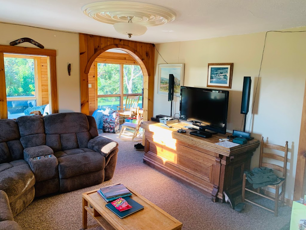 Mill Creek Guesthouse | 315 Mill Creek Rd, Canning, NS B0P 1H0, Canada | Phone: (902) 482-2187