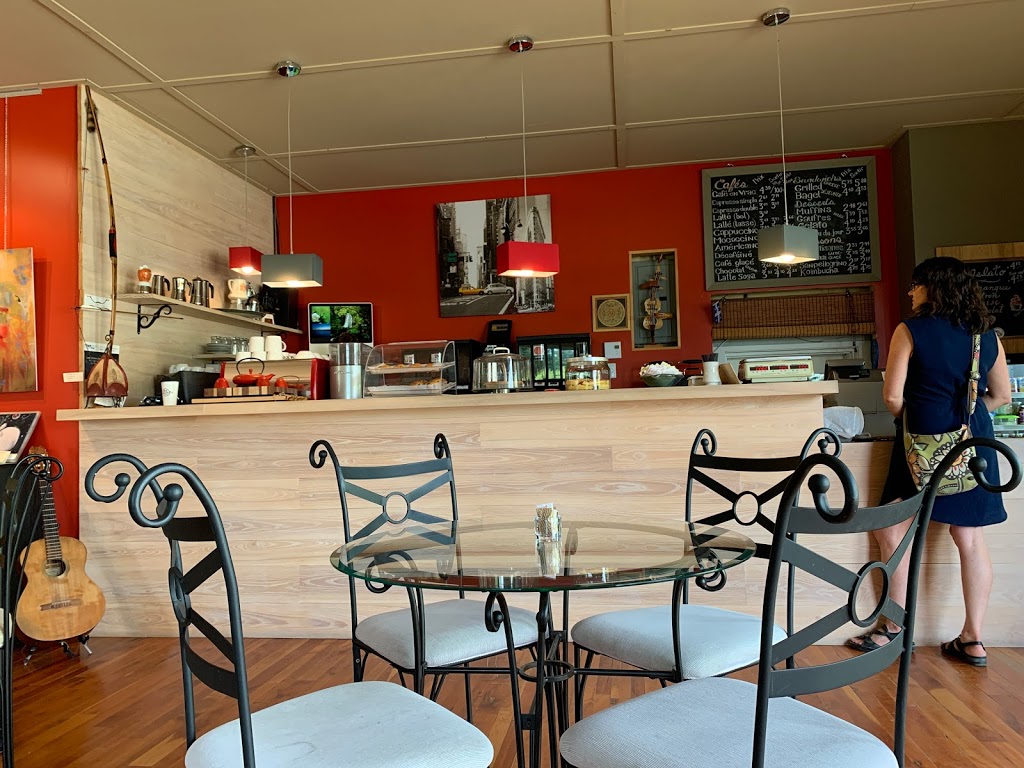 Onze Onze Café du village | 1111 QC-343, Saint-Alphonse-Rodriguez, QC J0K 1W0, Canada | Phone: (450) 883-0397