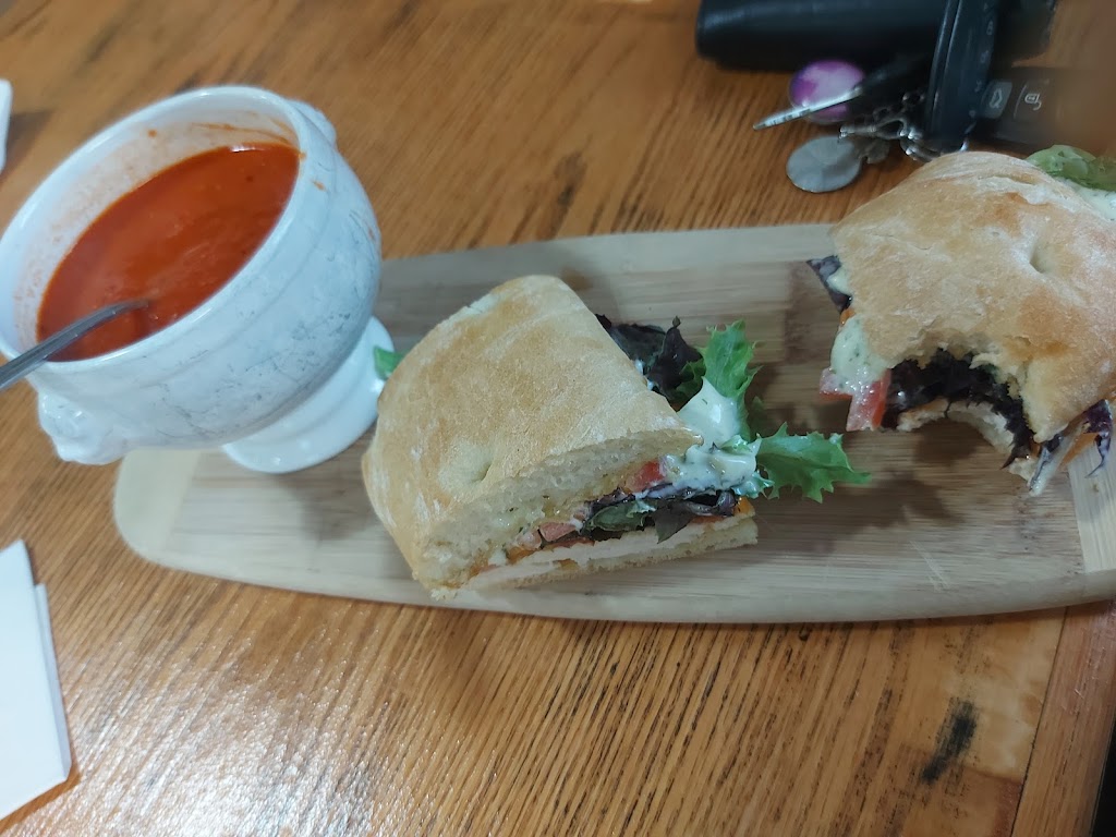 The Kitchen Eatery and Catering Company | 100 Crandall St, Pembroke, ON K8A 7X2, Canada | Phone: (613) 629-3287