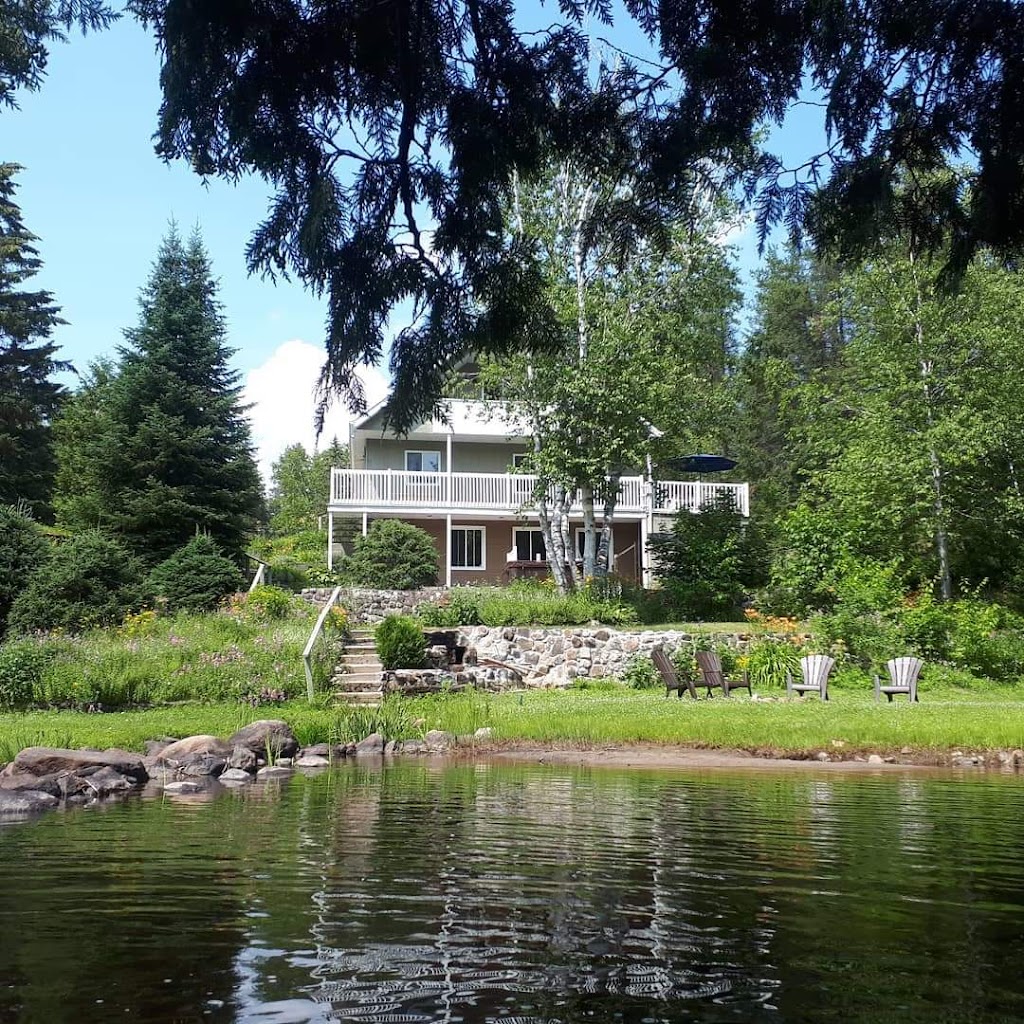 Allo Chalet - Chalet du Loup | 730 Chem. du Moulin, Saint-Alexis-des-Monts, QC J0K 2M0, Canada | Phone: (450) 365-5923