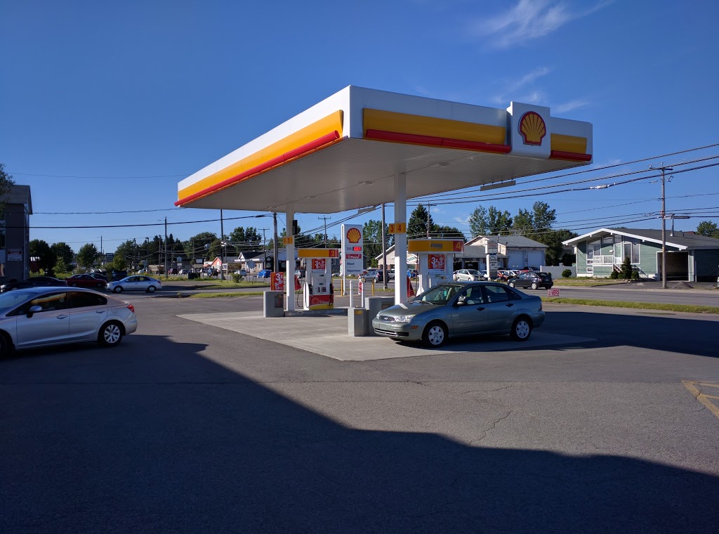 Depanneur Du Carrefour Enr | 2800 Boulevard Thibeau, Trois-Rivières, QC G8T 1G2, Canada | Phone: (819) 373-2121