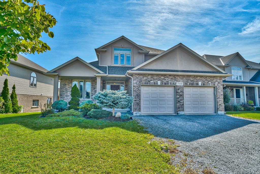 The Barry Team | 8685 Lundys Ln, Niagara Falls, ON L2H 1H4, Canada | Phone: (905) 357-1700