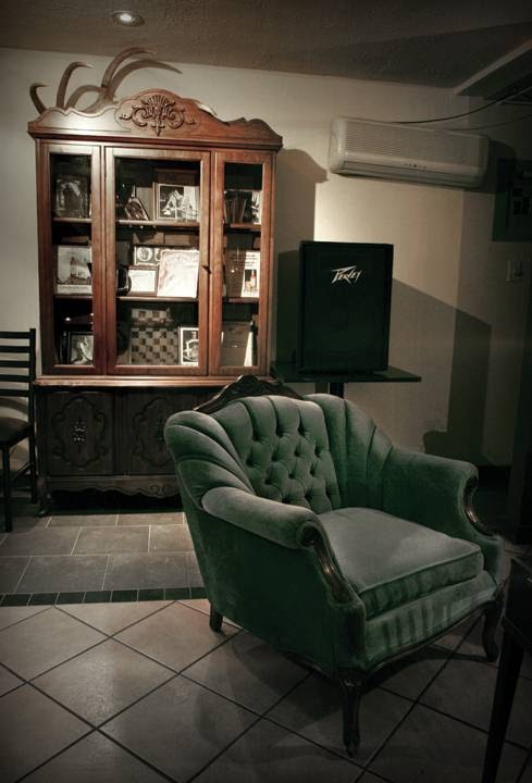 The Emmet Ray | 924 College St, Toronto, ON M6H 1A4, Canada | Phone: (416) 792-4497