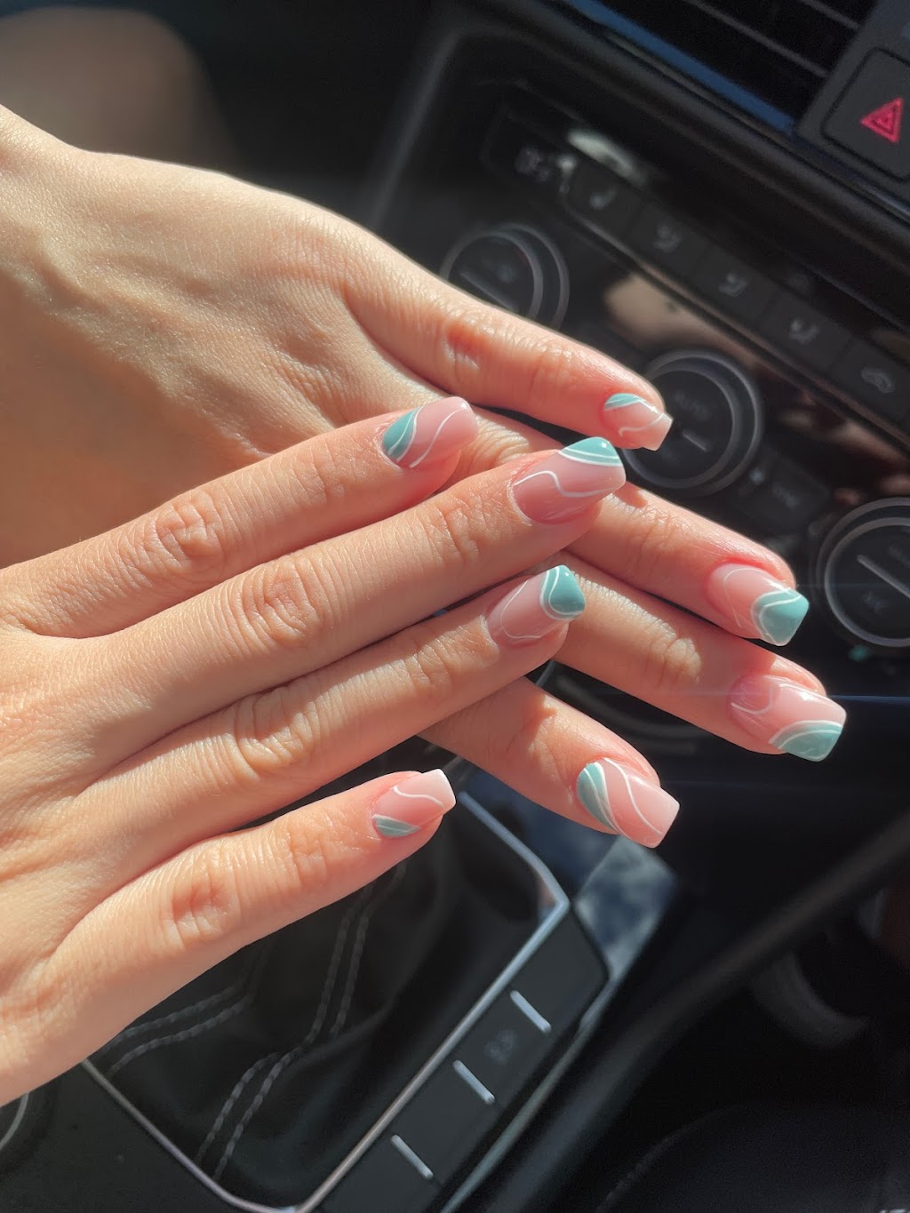 TNails & Spa | 40 A Elizabeth St, Okotoks, AB T1S 1J7, Canada | Phone: (403) 404-0064