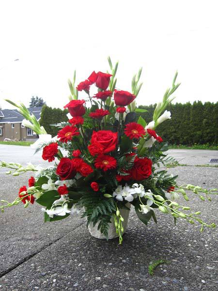 FLORAL SYMPHONY | 13354 87b Ave, Surrey, BC V3W 6C1, Canada | Phone: (778) 558-0826