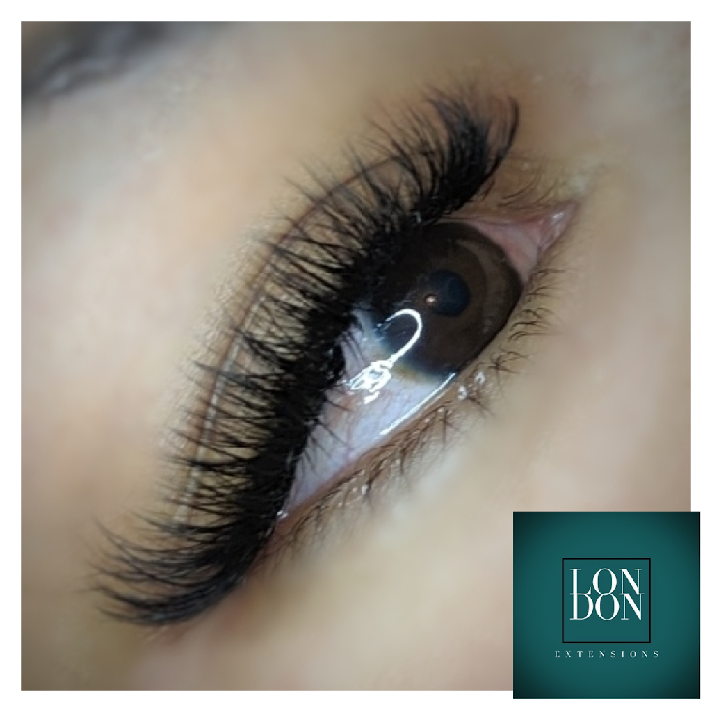 London Extensions | 17 Edmunds Crescent, London, ON N5Z 4J1, Canada | Phone: (226) 448-6405