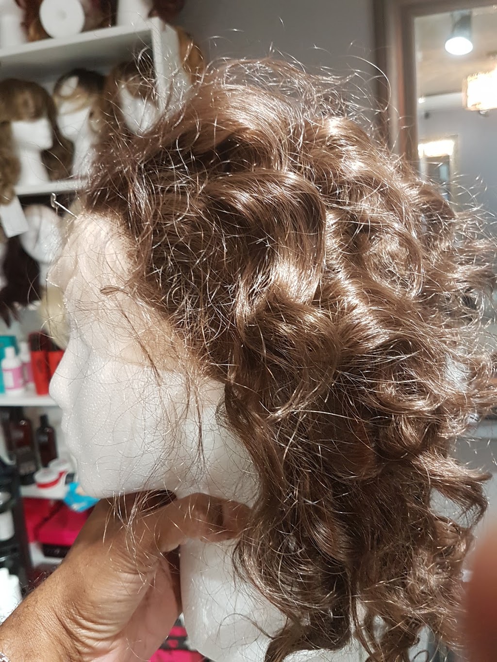 Divinity Salon By DevaDave | 2404 Edmonton Trail, Calgary, AB T2E 3M8, Canada | Phone: (403) 978-8816