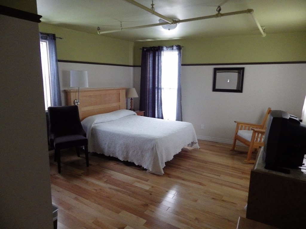 Manoir Charlevoix | 1030 Chem. du Golf, La Malbaie, QC G5A 1H1, Canada | Phone: (855) 363-4413