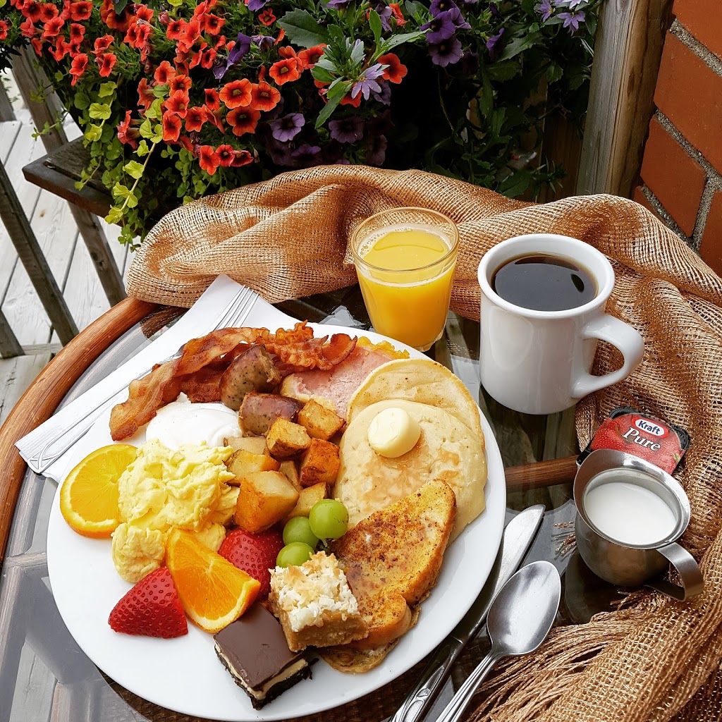 Shellys Family Dining & Catering | 1192 Kohler Rd, Cayuga, ON N0A 1E0, Canada | Phone: (905) 518-0024