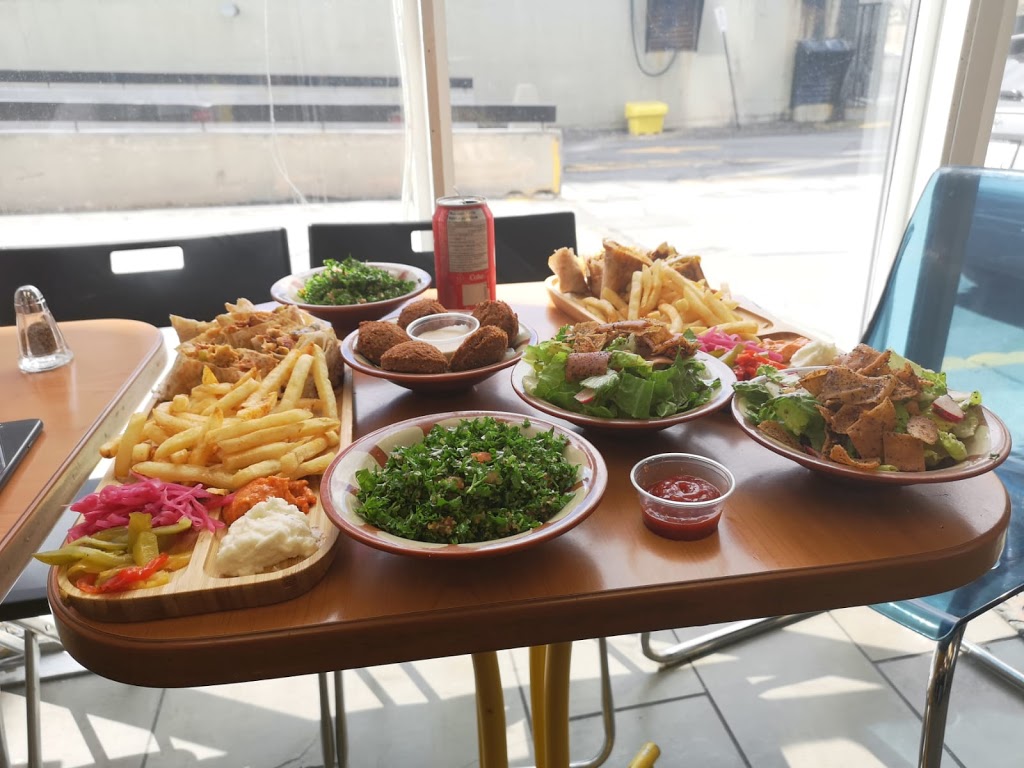 Mamas Kitchen | 105-180 Lees Ave, Ottawa, ON K1S 5J6, Canada | Phone: (613) 695-9533