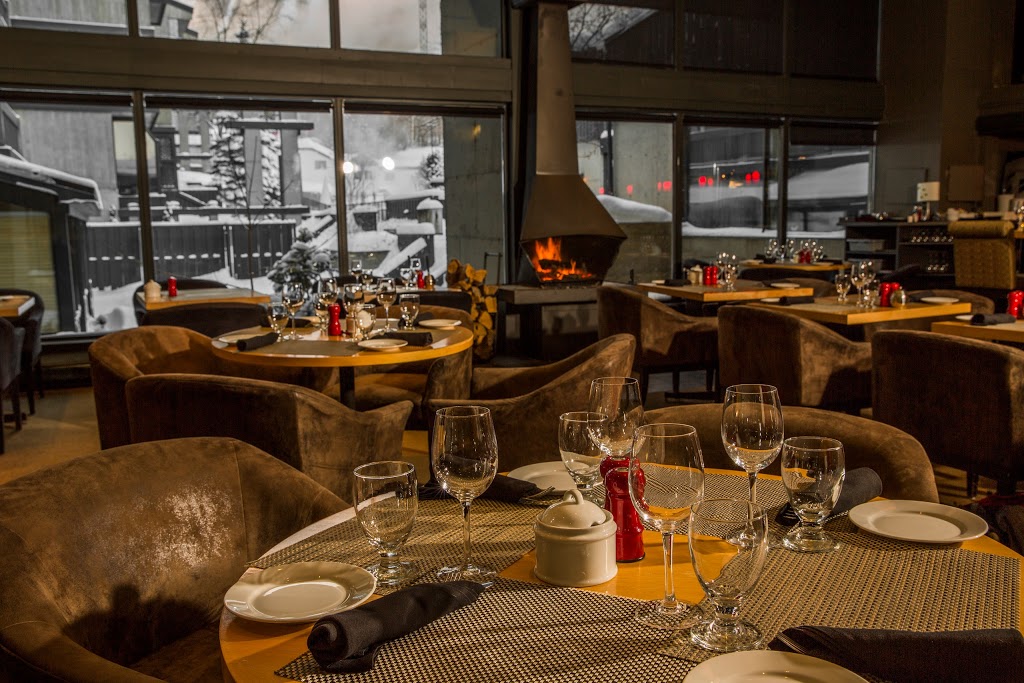 Le Bistro NORDIK | 500 Boulevard du Beau Pré, Beaupré, QC G0A 1E0, Canada | Phone: (418) 827-5211