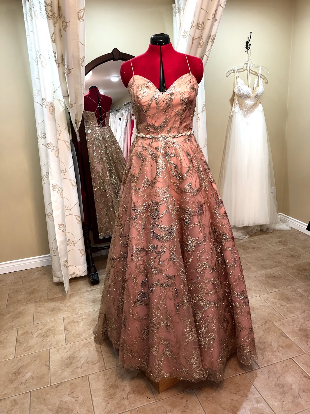 Dawn-Anns Bridal & Alterations | 135 Janice Ave, Moncton, NB E1A 0C5, Canada | Phone: (506) 852-4480