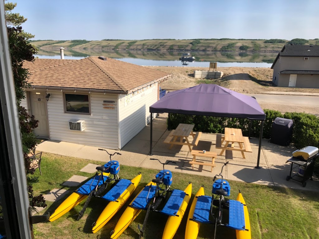 Lakeside Country Inn, Manitou Beach - Hotel & Watercraft Rentals | 504 MacLachlan Ave, Manitou Beach, SK S0K 4T1, Canada | Phone: (888) 946-2211