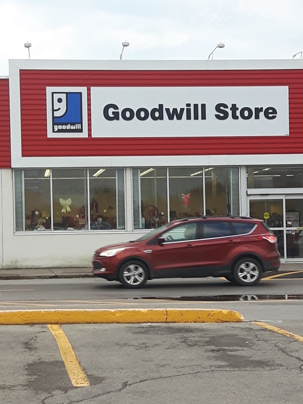 Goodwill | 45 West Side Rd, Port Colborne, ON L3K 3W7, Canada | Phone: (289) 478-1330