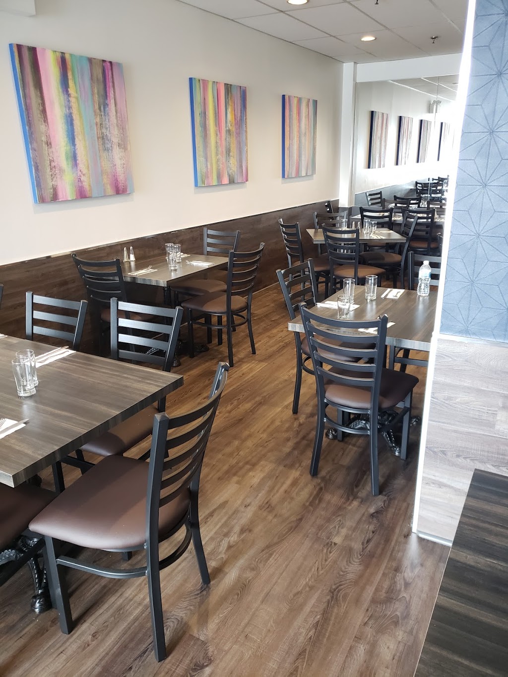 The Chicken Nest | 3038 Bathurst St, North York, ON M6B 4K2, Canada | Phone: (416) 787-6378