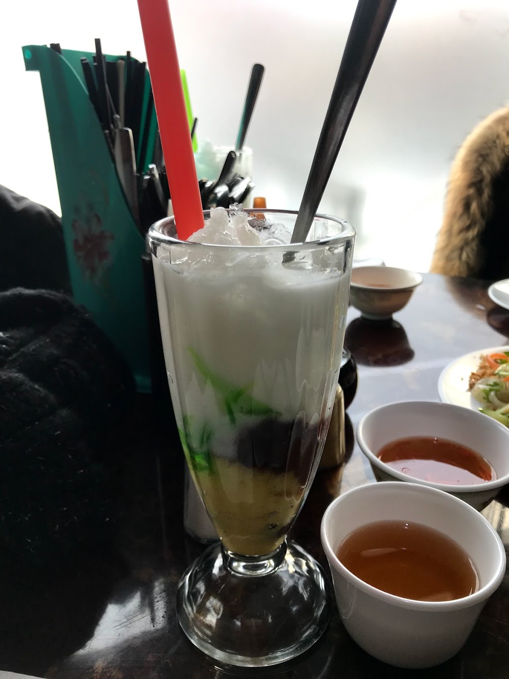 Huongs Vietnamese Bistro | 359 Booth St, Ottawa, ON K1R 7K1, Canada | Phone: (613) 237-8755