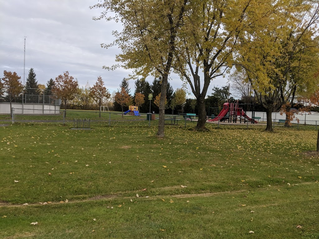 Parc Roger-Deland | Rue Madeleine, Saint-Jean-sur-Richelieu, QC J2Y, Canada