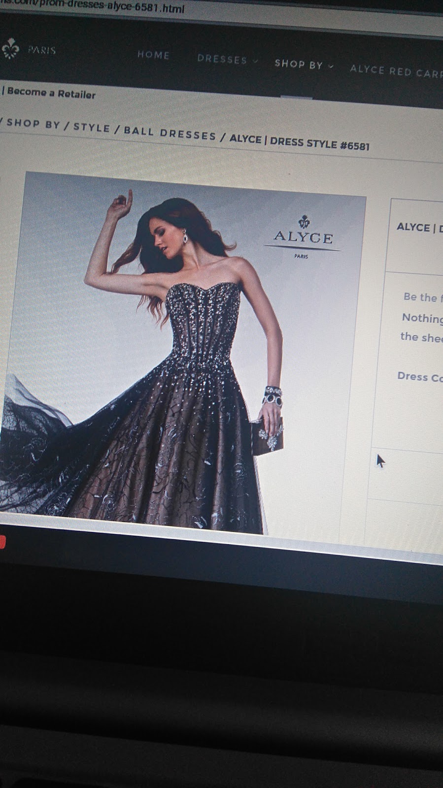 The Fashion Boutique | 33 The Queensway S, Keswick, ON L4P 1Y8, Canada | Phone: (905) 476-1141