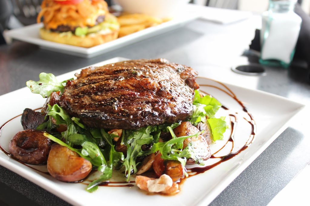 19 Okanagan Grill + Bar | 3509 Carrington Rd, West Kelowna, BC V4T 2E6, Canada | Phone: (250) 768-3133