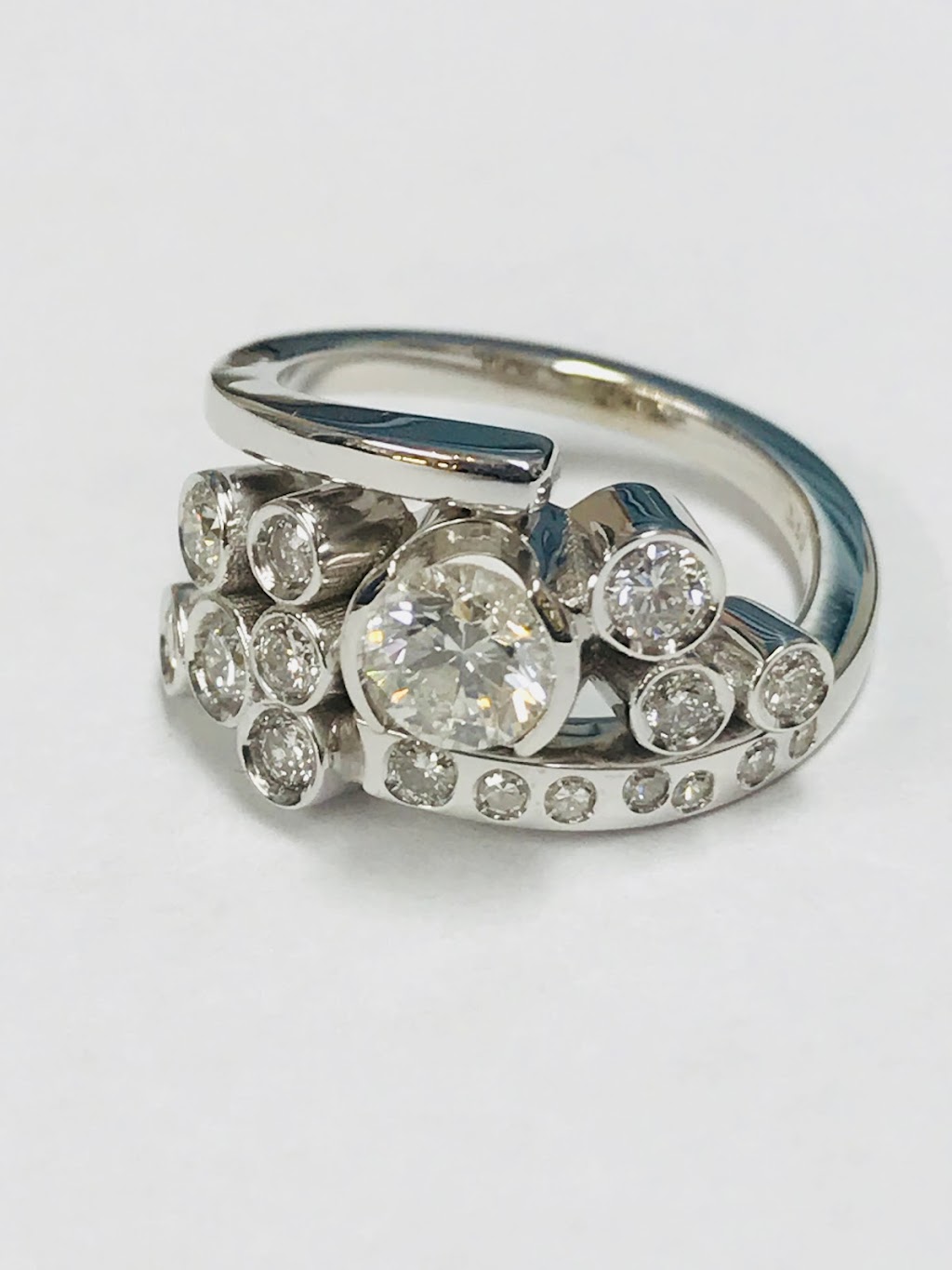 Visions of Gold | 1510B St Marys Rd, Winnipeg, MB R2M 3V7, Canada | Phone: (204) 256-8700