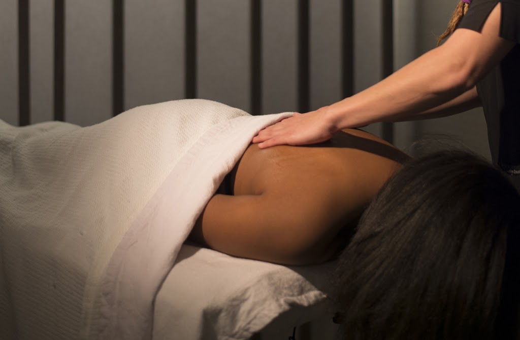 Living Shore Spa | 9 Harbour St E, Collingwood, ON L9Y 5B5, Canada | Phone: (705) 446-3262