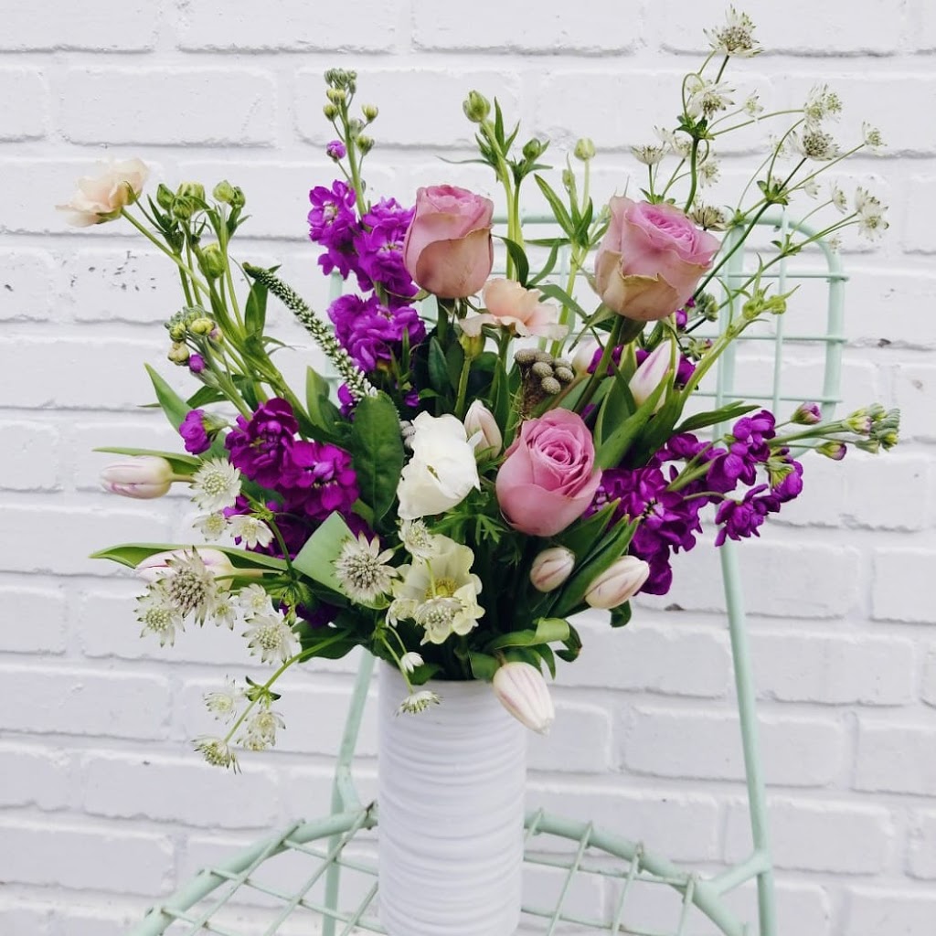 Village Botanicals | 10974 Barnston View Rd #101, Pitt Meadows, BC V3Y 0B9, Canada | Phone: (604) 202-6861