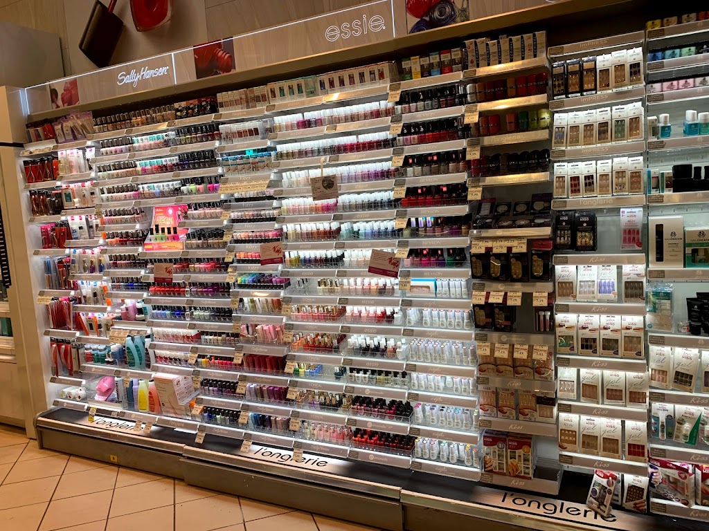 Jean Coutu | 7400 Bd Taschereau, Brossard, QC J4W 1M9, Canada | Phone: (450) 672-5551