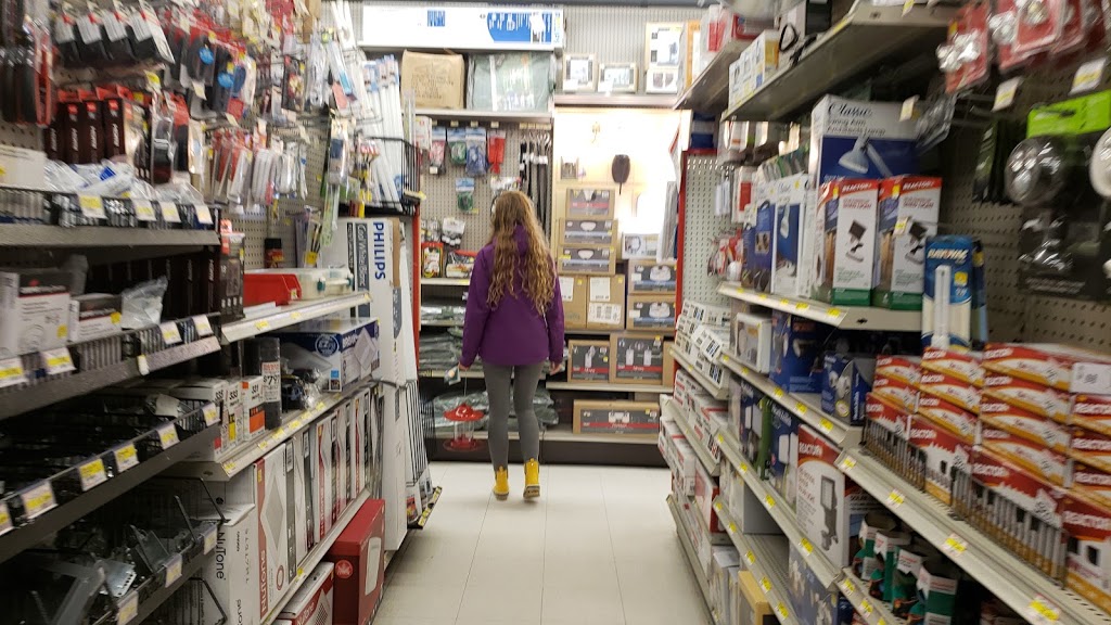 Trail Bay Home Hardware | 5484 Trail Ave, Sechelt, BC V0N 3A0, Canada | Phone: (604) 885-9828