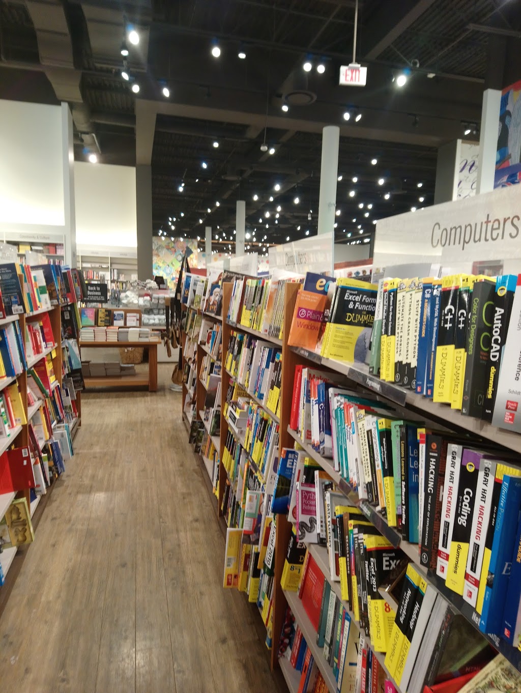 Indigo | 5015 Glen Erin Dr, Mississauga, ON L5M 0R7, Canada | Phone: (905) 820-8336
