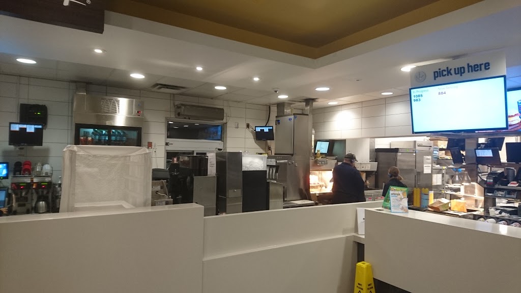 McDonalds | 300 Confederation Dr, Saskatoon, SK S7L 1J2, Canada | Phone: (306) 382-3420