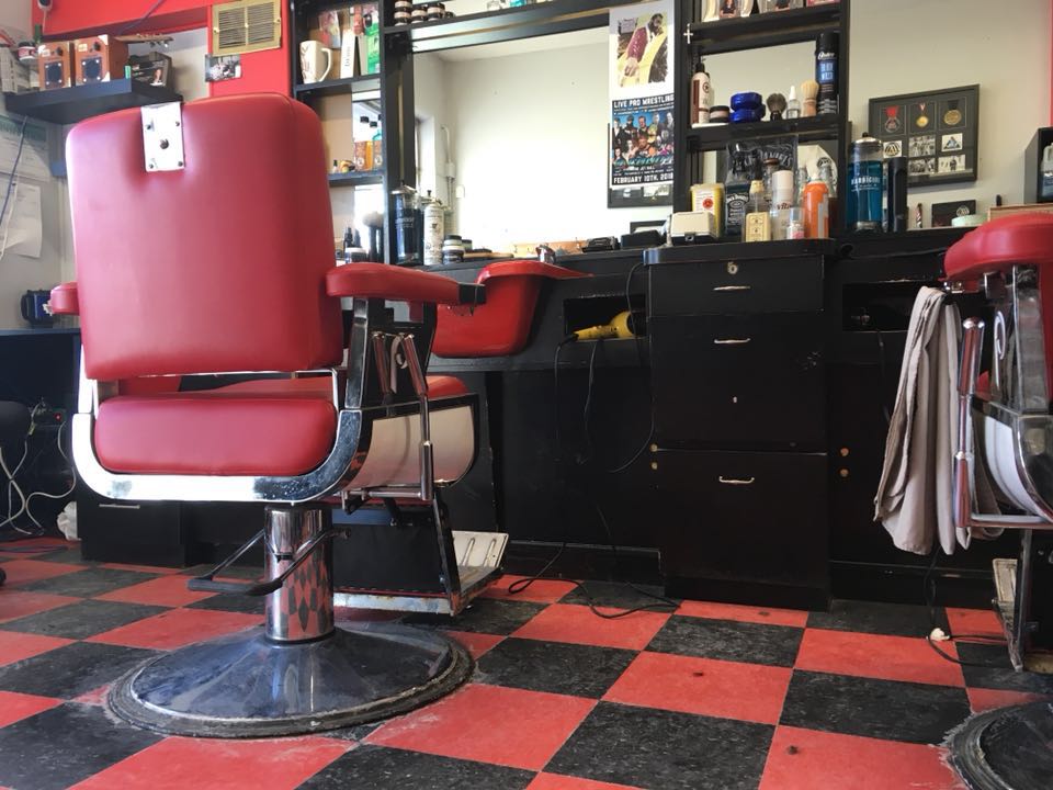 Vintage Barber Shop | hair care | 736 Upper James St, Hamilton, ON L9C 3A2, Canada | 9053839031 OR +1 905-383-9031