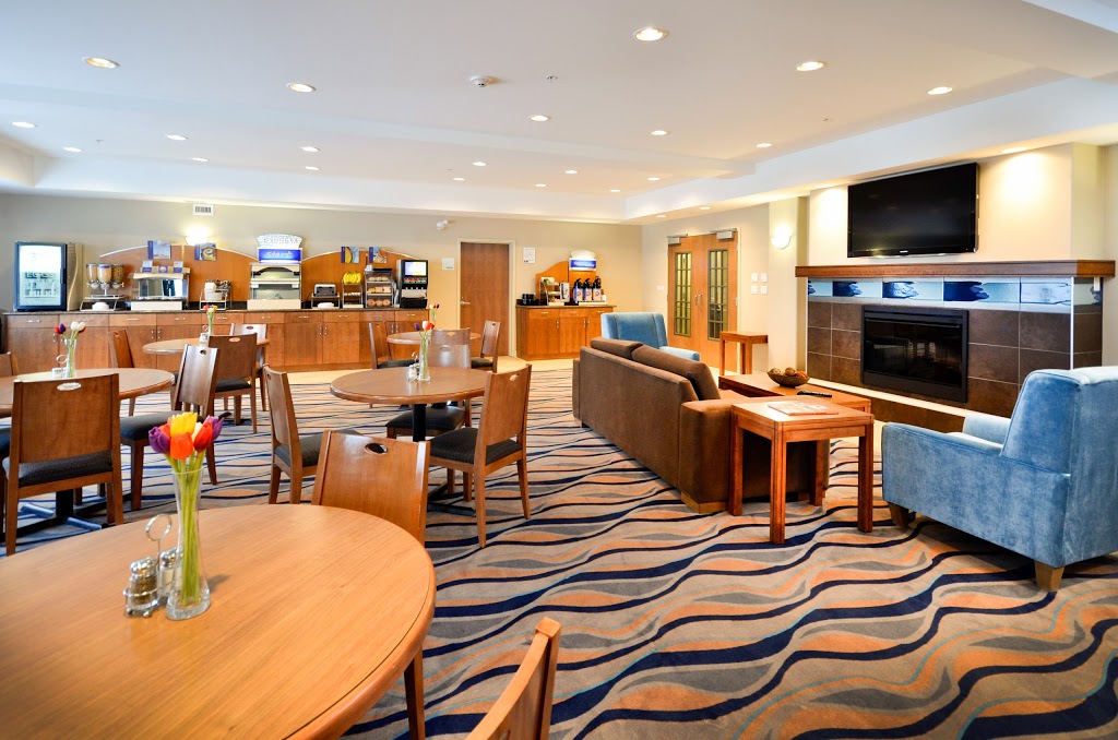 Sandman Hotel & Suites Squamish | 39400 Discovery Way, Squamish, BC V8B 0R5, Canada | Phone: (604) 848-6000