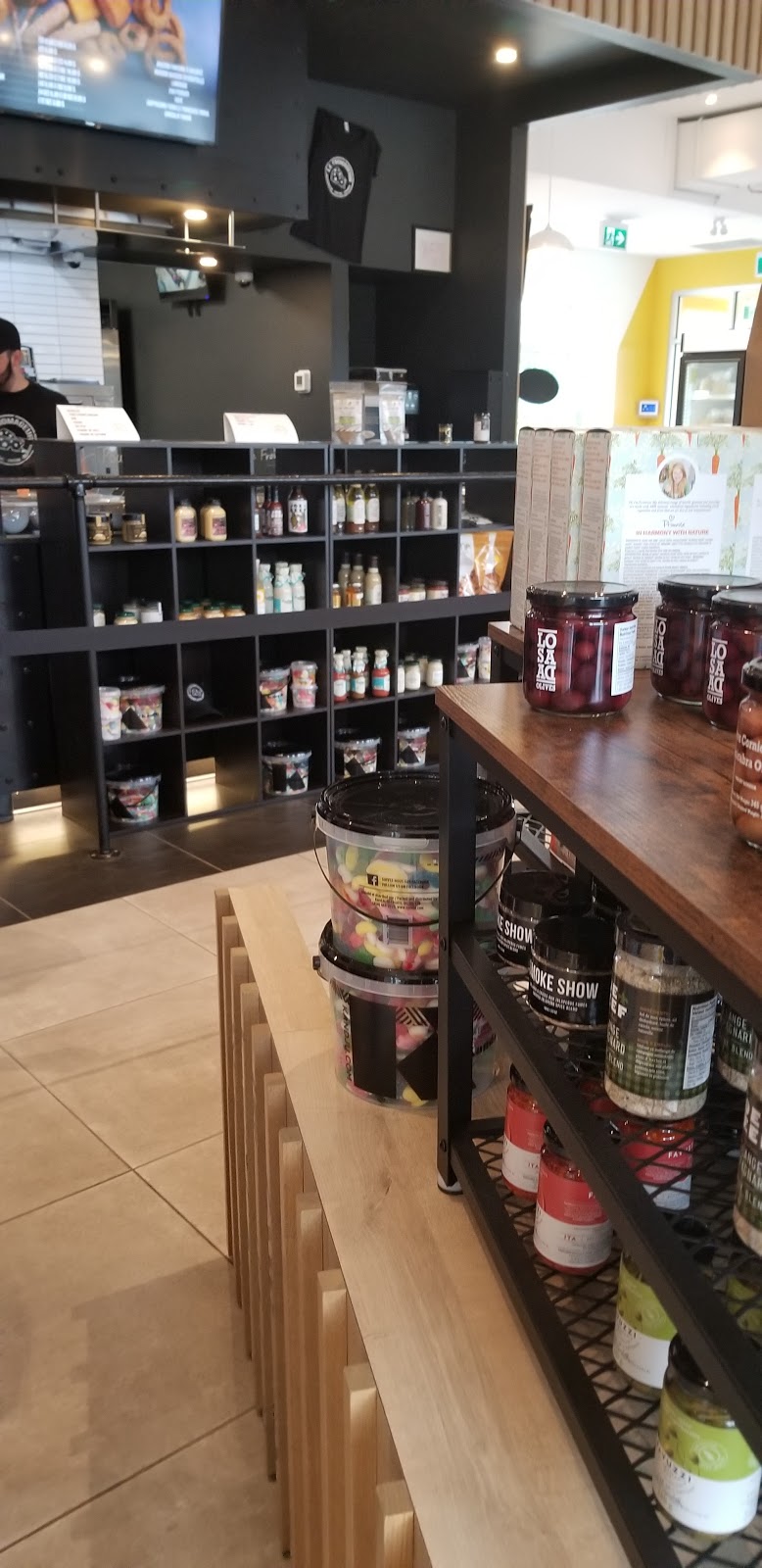 Le Fromageur - Halte de La Seigneurie des Aulnaies | 100-483 Rte de la Seigneurie, Saint-Roch-des-Aulnaies, QC G0R 4E0, Canada | Phone: (418) 354-1394