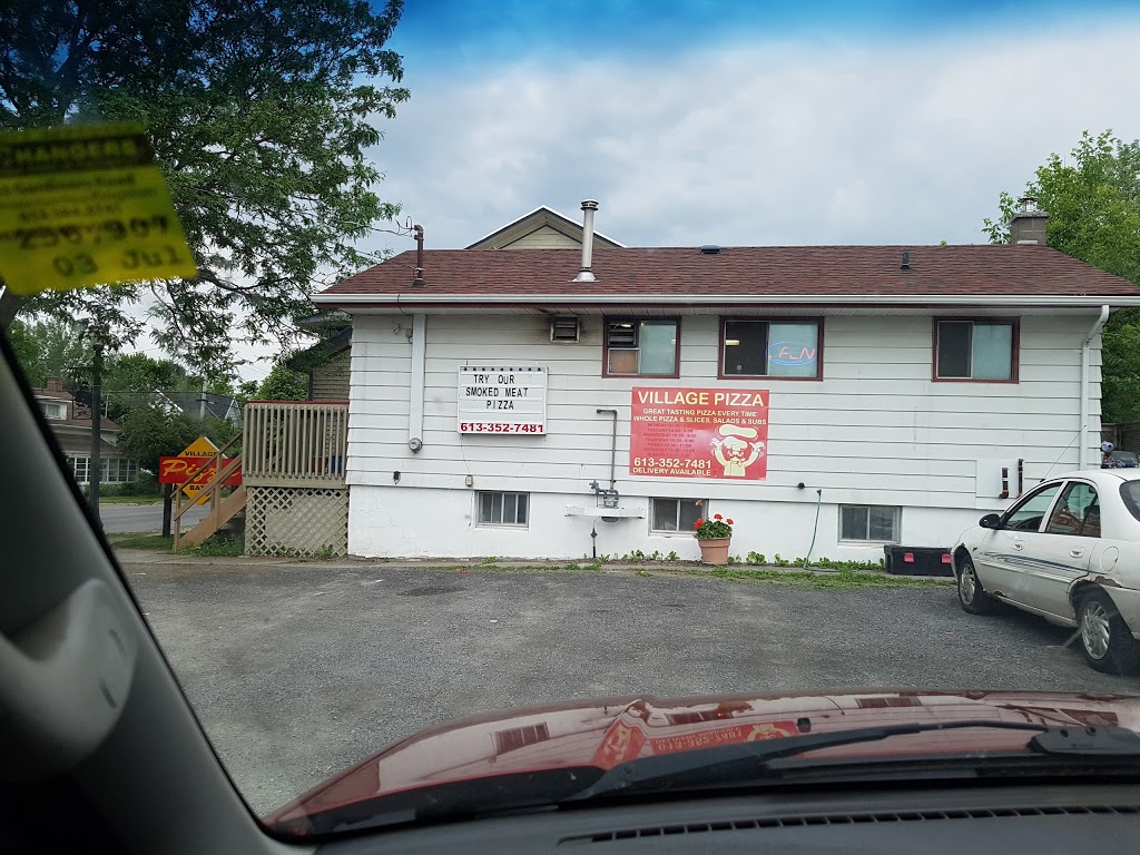Village Pizza | 426 Main Street Bath, Bath, ON K0H 1G0, Canada | Phone: (613) 352-7481