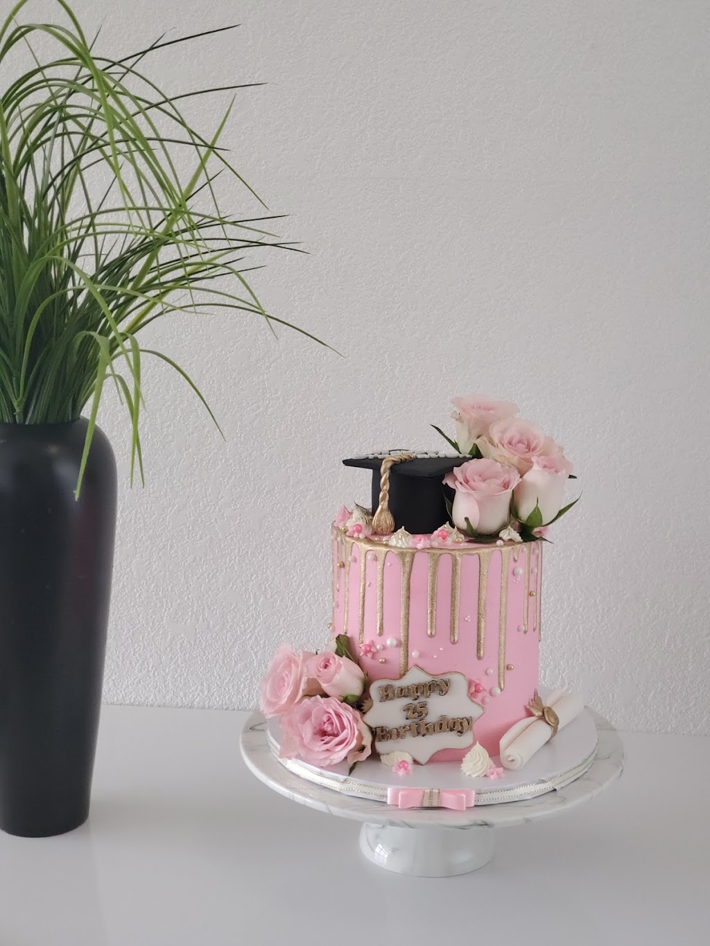 Designer Cakes by Abi | Christine Elliott Ave, Whitby, ON L1P 0E1, Canada | Phone: (289) 802-5168