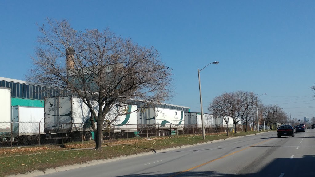 Cascades Containerboard Packaging - Etobicoke | 450 Evans Ave., Etobicoke, ON M8W 2T5, Canada | Phone: (416) 255-8541
