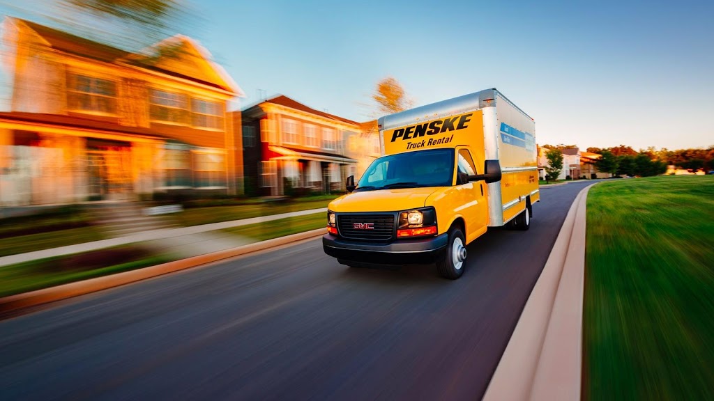 Penske Truck Rental | moving company | 181 John St, Barrie, ON L4N 2L4, Canada | 7057265000 OR +1 705-726-5000