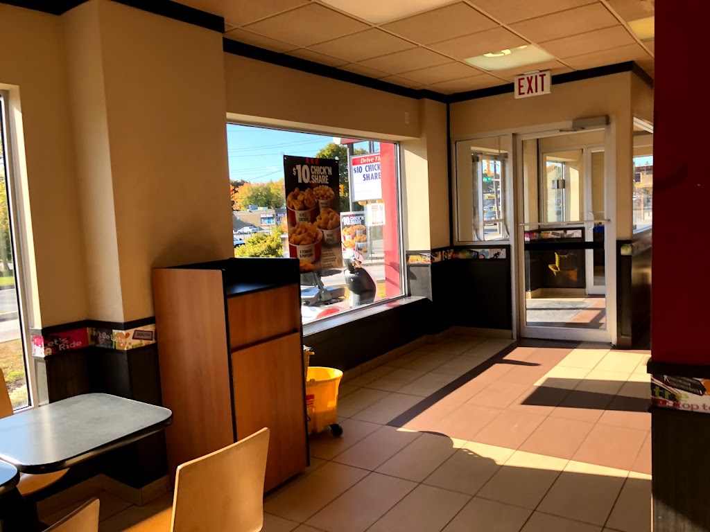 KFC | 786 Chemong Rd, Peterborough, ON K9H 5Z3, Canada | Phone: (705) 742-2519