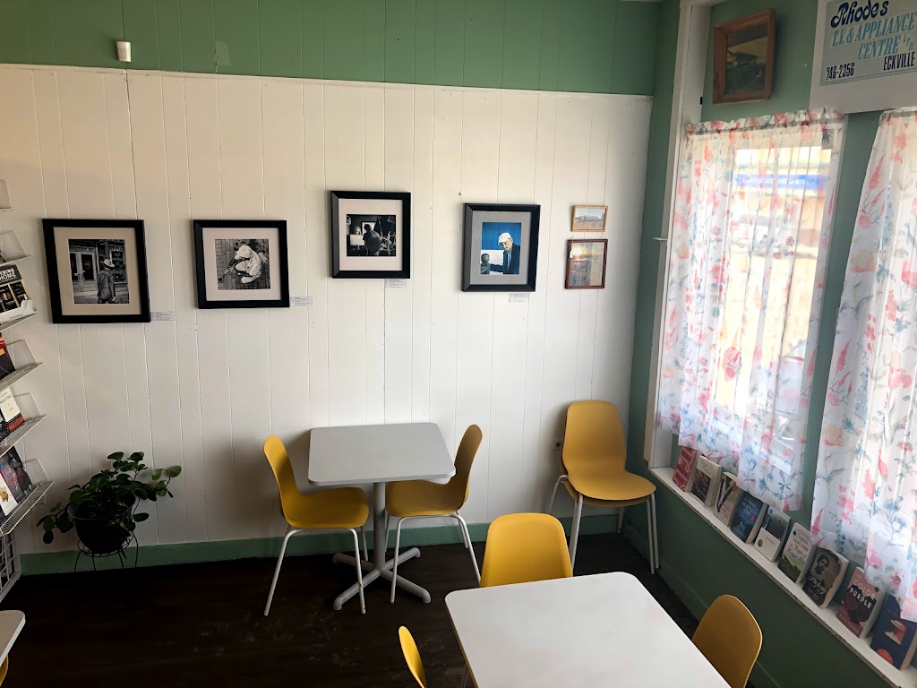 Staceys Happy Place | 5011 50 St, Eckville, AB T0M 0X0, Canada | Phone: (403) 746-2256