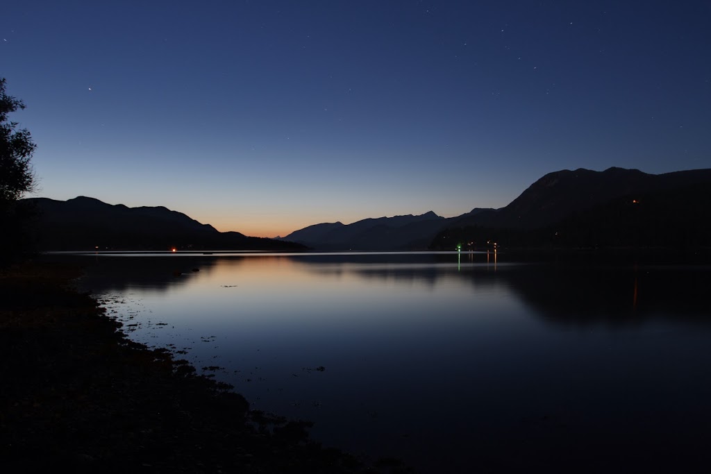 At The Shore Luxury Waterfront Bed and Breakfast | 6394 Gale Ave N, Sechelt, BC V0N 3A5, Canada | Phone: (604) 740-9962