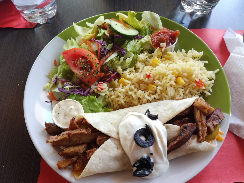 Restaurant Citron Vert | 5460 Rue Papineau, Lac-Mégantic, QC G6B 0E1, Canada | Phone: (819) 583-1778