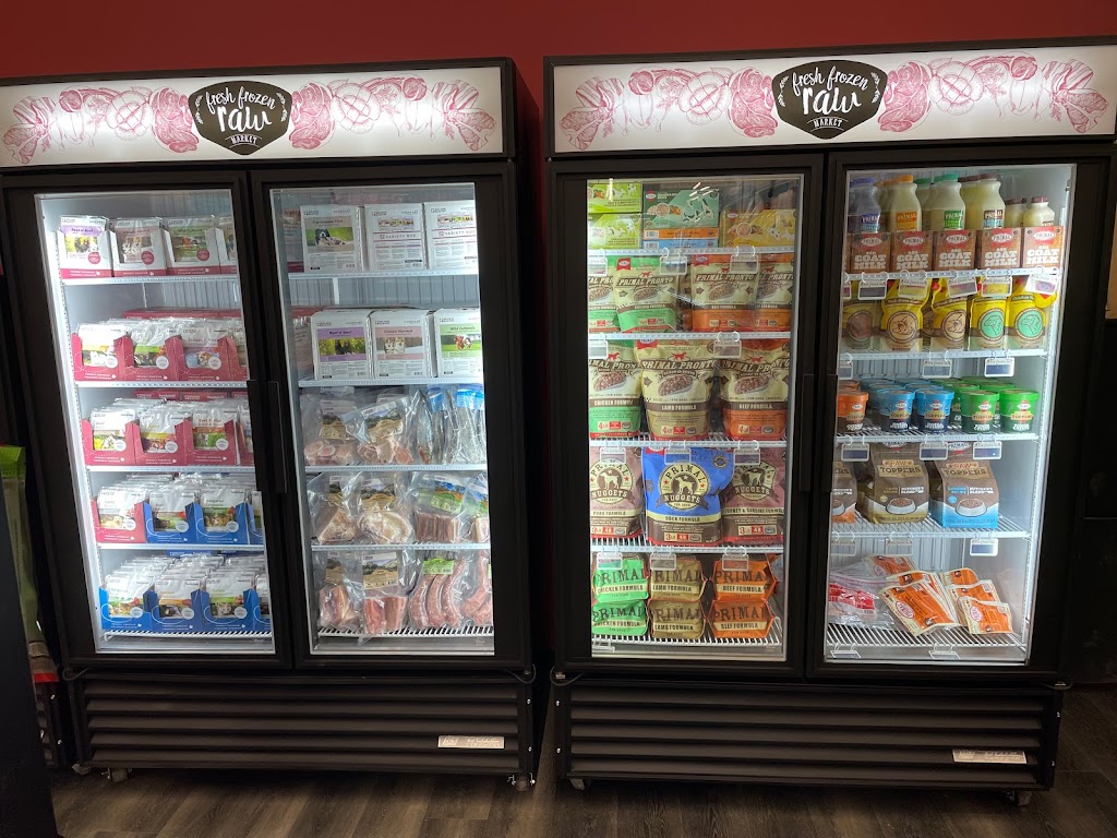 Global Pet Foods | 1820 Adelaide St N Unit 4, London, ON N5X 4B7, Canada | Phone: (519) 672-9210