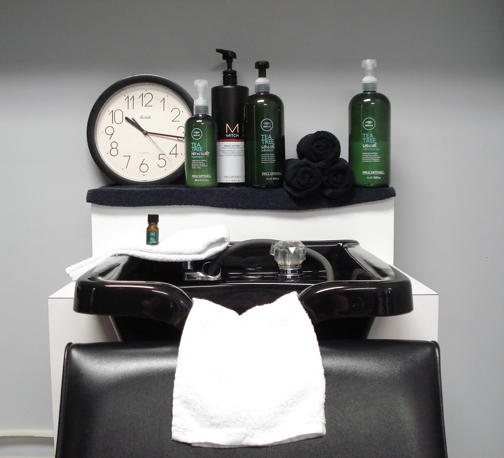 Gents & Jrs Barber Shop | Ask for SUSAN to receive Gents & Jrs Services and pricing, inside Parkside Parlour, 3040 Flint St, Port Coquitlam, BC V3B 4H4, Canada | Phone: (604) 945-8007