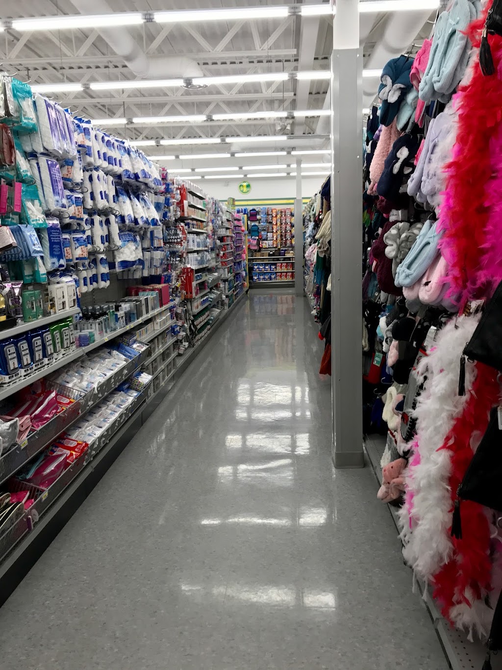 Dollarama | Glenmore Square, 7740 18 St SE, Calgary, AB T2C 2N5, Canada | Phone: (403) 441-0620