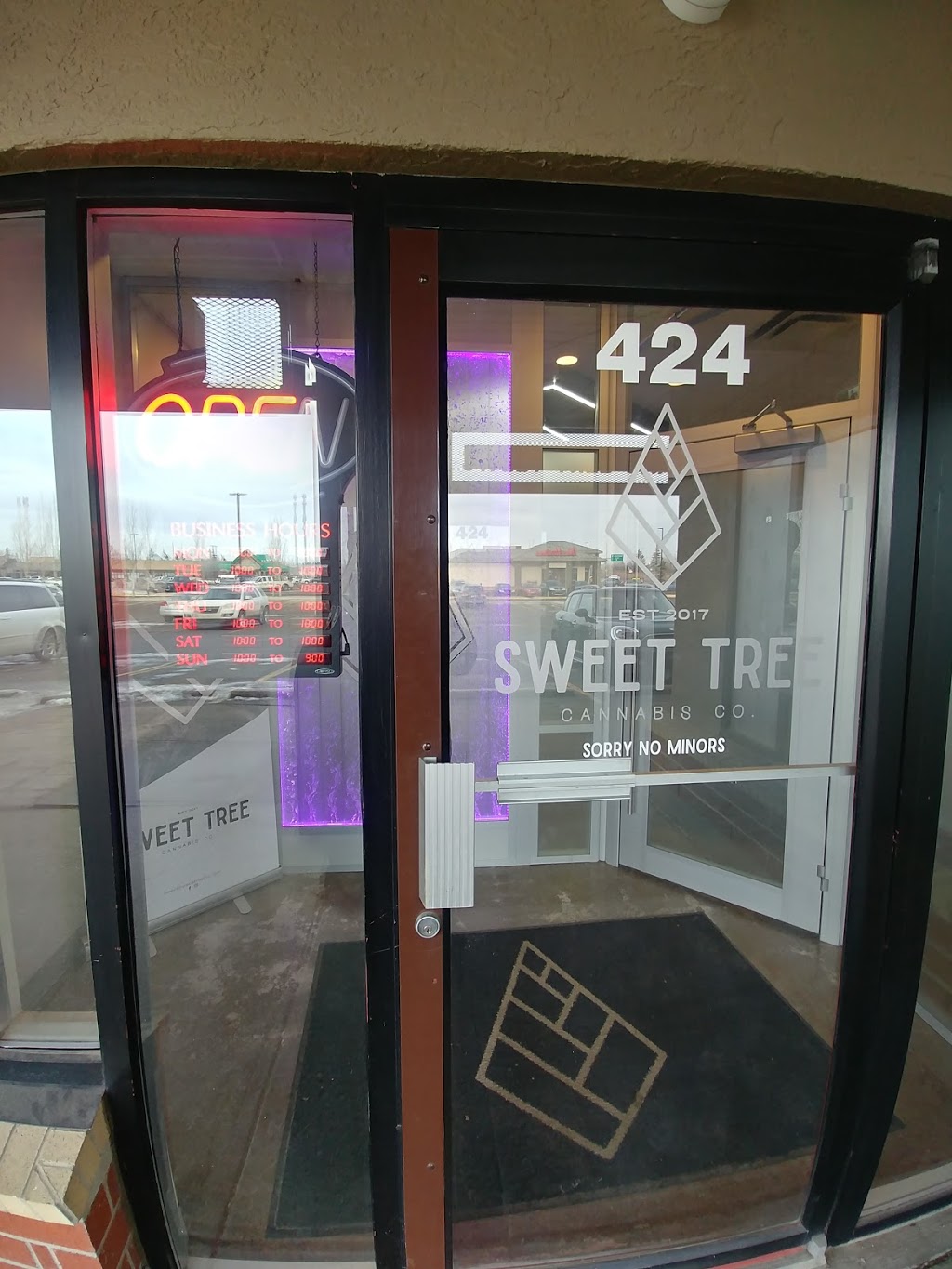 Sweet Tree Cannabis Co. | 8338 18 St SE #424, Calgary, AB T2C 4E4, Canada | Phone: (403) 475-1420